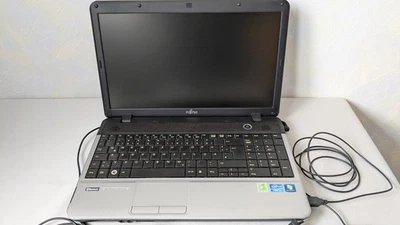 Laptop Fujitsu LifeBook 15,6", 4GB, 480GB SSD, i5-2430M - Bild 1 von 4