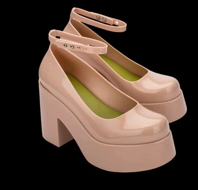 Muñeca Melissa tacón beige/verde talla 6 Foto 1 de 4