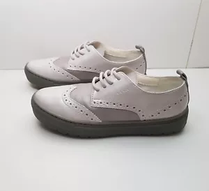 GEOX RESPIRA ITALIAN PATENT SIZE 2.5UK EUR35 GIRLS BOYS WATERPROOF BROGUE SHOES - Picture 1 of 12