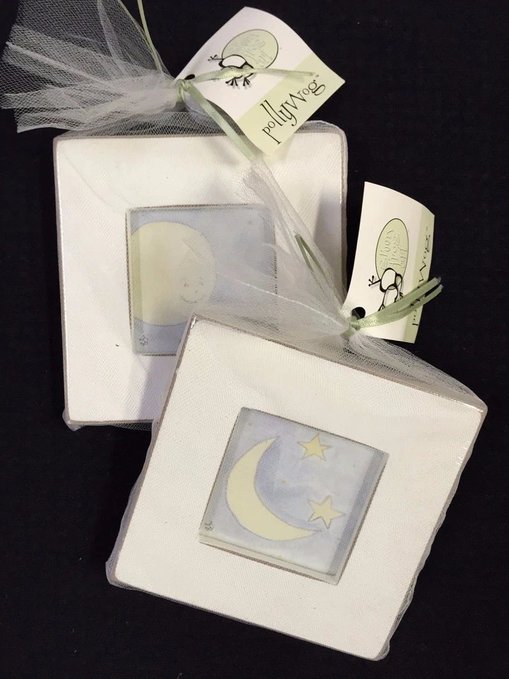 NUEVO PollyWog Arte Enmarcado Sol Luna Madera Decoración para Niños Pequeños o Bebés Habitación Set 2 Foto 1 de 1