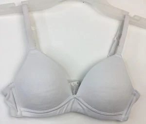 Delta Girls White Size 32A Padded Adjustable Bra - Picture 1 of 3