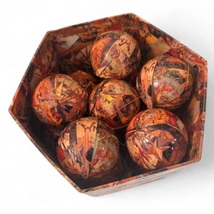 Vintage Decoupage Weihnachtsschmuck Set in Original Sechseck Box (12 Kugeln) - Bild 1 von 8