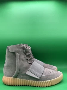 adidas Yeezy Boost 750 “Light Grey Glow In Dark” Size 10.5 OG Box (BB1840) 2016 - Picture 1 of 7