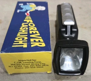 The FOREVER FLASHAMPE Russian CJM EMERGENCY Taschenlampe.  Keine Batterien nötig - Bild 1 von 10