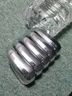 SRIXON ZX5 MKII Lefty Iron set 6-pw Head only - Image 1 of 4