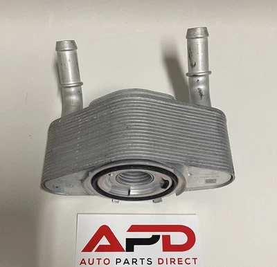 Genuine OEM 2011-2023 Ford F150 5.0L V8 Engine Oil Cooler ML3E-6A642-CA Foto 1 de 4