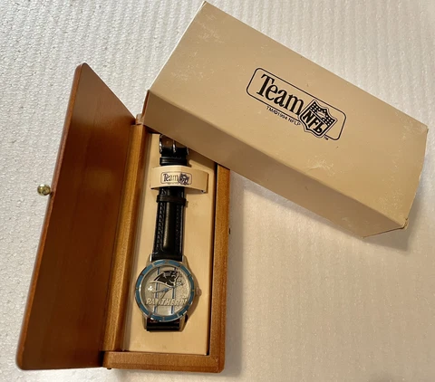 Men’s Quartz QVC Team NFL Carolina Panthers Watch NIB New Battery Cover