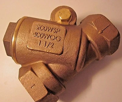 United Brass USA Check Y Valve Swing Gate 1.5 inch 1-1/2"NPT 200 PSI WSP 400 WOG - Image 1 of 4
