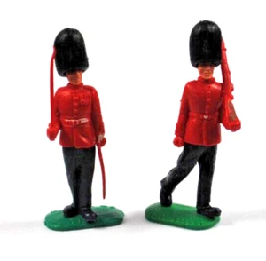 1:32 TIMPO Vintage Military ROYAL SCOTS GUARD with Moving BODY & HEAD Made in UK - Picture 1 of 7