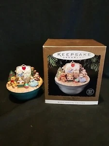 EUC Hallmark Keepsake Ornament, Magic Special Ed., "Victorian Toy Box" QLX7357 - Picture 1 of 10