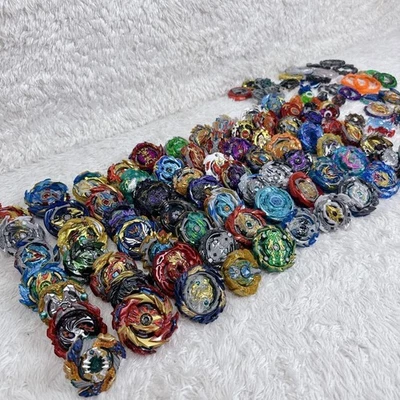 TAKARA TOMY Beyblade Burst Lote 72 Piezas Incluye Piezas Colección Retirada Foto 1 de 4