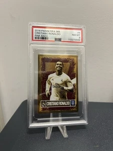 2016 Fifa 365 Golden Sticker SP Cristiano Ronaldo Pink Back PSA 8 Pop 1 - Picture 1 of 2
