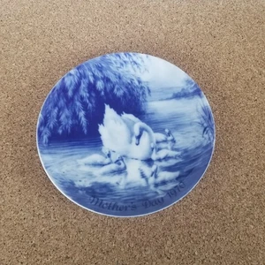 Plato Alemania Día de la Madre: Cisne y Goslings Azul y Blanco - 1970 Azul Real - Imagen 1 de 10