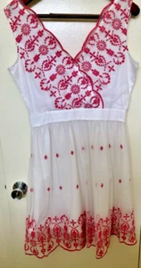 Garnet Hill white tulle with hot pink embroidery V neck dress size 12 w side zip - Picture 1 of 9