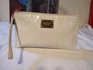 Michael Kors Long White Patent Large Wristlet, Pouch 10" X 5.5" - Picture 1 of 5