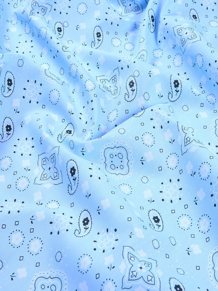 Tela con estampado de pañuelo de polialgodón colorido de 60" de ancho por yarda Foto 1 de 1