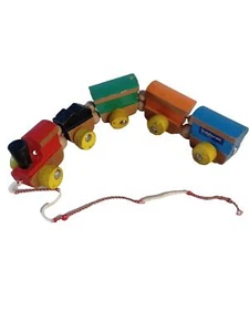 Kiddicraft Wodden Pull Toy Train - Picture 1 of 5