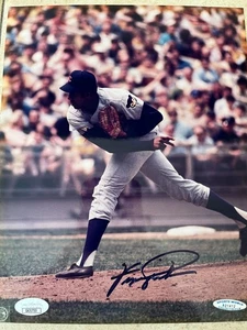 Fergie Jenkins Autographed signed 8x10 photo Chicago Cubs (JSA) - Picture 1 of 3