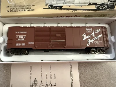 Proto 2000 HO Scale CB&Q RR 50ft Auto Box Car car # 48054 - Image 1 of 3