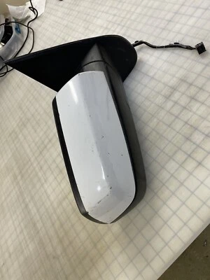 Espelho de porta 2007-2014 GMC Yukon Power destro Opt DL8 YUKON 07-14 pintado pelo fabricante de equipamento original - Imagem 1 de 4