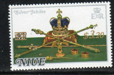 NIUE #213 1977 QEII 银 JUBILEE SURCHARGED 完好 VF NH O.G — 第 1/2 张图片