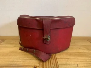 Vintage Harvey Nichols Round Feather Perch Hat in Train Baggage Case - Bild 1 von 16
