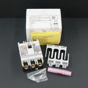 FUJI Electric BW50RAGU-3P040 3-Pole Circuit Breaker, 40A - Picture 1 of 9
