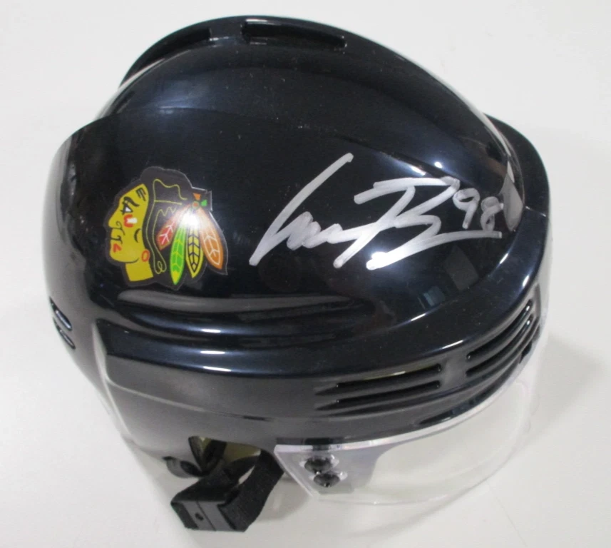 Minicasco firmado por Connor Bedard de los Chicago Blackhawks - Autenticado Foto 1 de 1