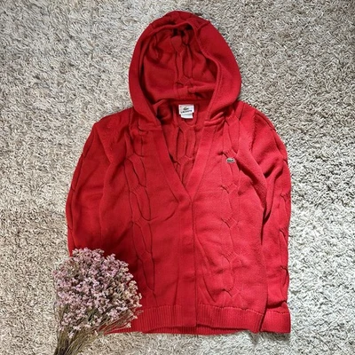 Lacoste красный кабель трикотажа с капюшоном v-образным вырезом кнопка кардиган свитер женский размер 40 - Изображение 1 из 4