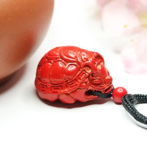 Collana con ciondolo tartaruga drago cinabro gioielli naturali accessori rossi cinesi - Foto 1 di 6
