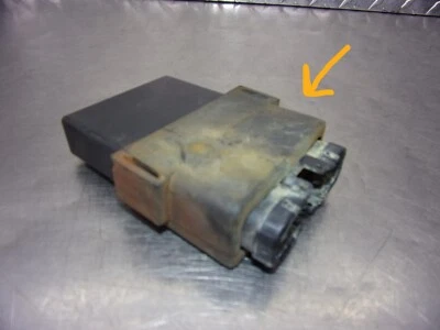 806 A HONDA SHADOW ACE VT 1100 1999 OEM CDI Foto 1 de 4