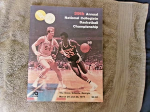 Programa de campeonato de baloncesto de la NCAA 1977 Marquette Carolina del Norte UNLV UNCC anuncio - Imagen 1 de 10