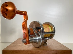 TIGON FISHING Speedjig SJ-15 6.1:1 Multirolle 8x SCHNUR NEU Norwegen No Avet MXL - Bild 1 von 16