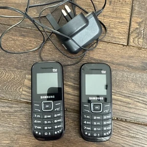 2x Samsung GT-E1205Y E1205Y 2G GSM téléphone portable - Photo 1 sur 2