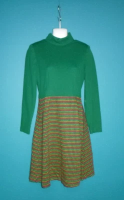 Vtg 70 s Green Ribbed Turtleneck W/ Sweater Knit Skirt Dress CUTE!! Sz M - Image 1 of 4