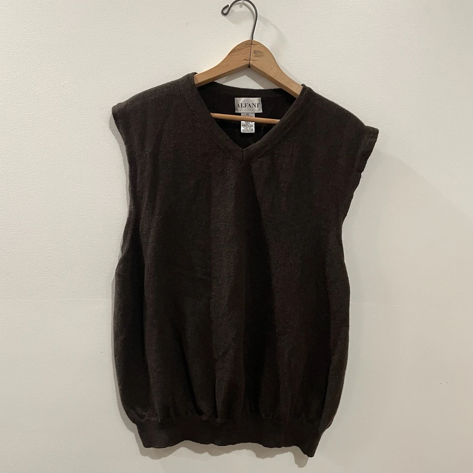 Alfani 100% Pure New Wool Vest Size Men’s X-Large Brown - Image 1 of 4