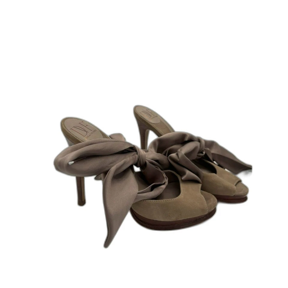 Zapatos de tacón Diane Von Furstenburg con pajarita al tobillo talla 7 1/2 7,5 ropa de trabajo formal Foto 1 de 4