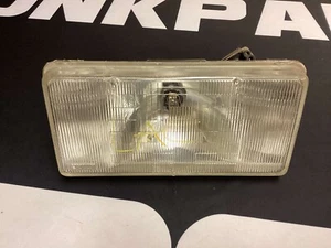 1990 91 92 CADILLAC FLEETWOOD BROUGHAM RWD DRIVER SIDE LH HEADLIGHT ASSEMBLY - Picture 1 of 7