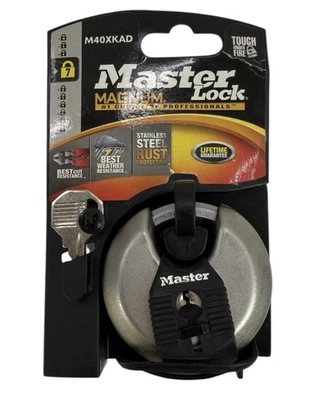 Master Lock M40XKAD 5/8" Shrouded Shackle Padlock w/Key Security Level 7 New - Image 1 of 3