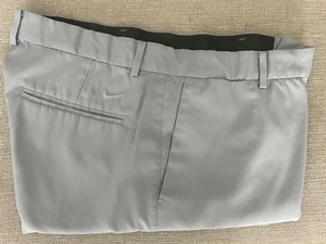 NIKE GOLF HELLGRAUE HERRENSHORTS GRÖSSE 32 MEDIUM - Bild 1 von 1