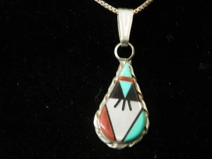 Hermoso colgante de plata esterlina con incrustaciones de coral turquesa del suroeste #1350 - Imagen 1 de 4
