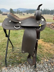 Horse Tack - 16” Wintec Western Saddle - Picture 1 of 9