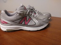 New Balance Susan G. Komen Walk For 
