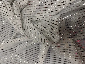 3 METRES GOOD QUALITY LUREX JERSEY STRETCH SHINY SEQUINED DRESS FABRIC WHITE/SIL - Picture 1 of 4