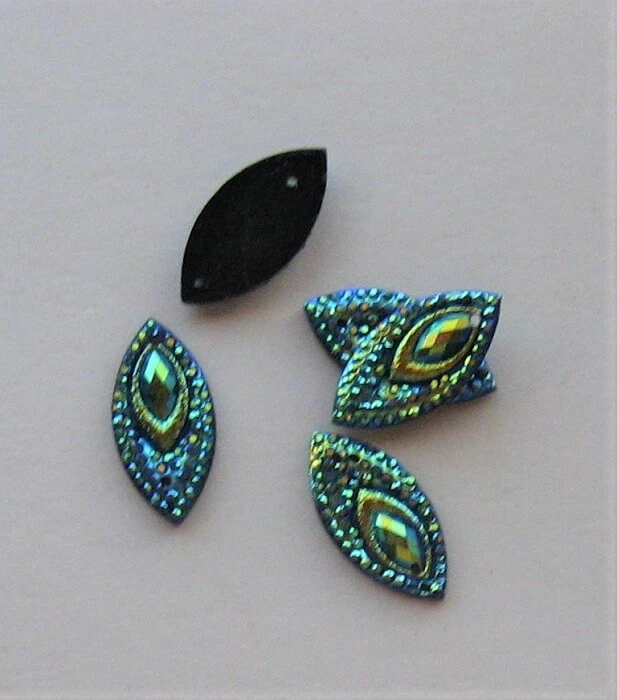 CRAFT-SCRAPBOOK-CABOCHONS 10 x 11x22mm BlueGreen Peacock Eye w 2 Hole&Flat Back  - Image 1 of 1