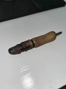 Resident Evil 7: Biohazard Collector's Edition Mannequin Finger USB Flash Drive - Picture 1 of 3