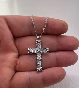 Collar Cruz Chapado en Oro Blanco 14k Colgante Diamantes Simulados - Imagen 1 de 5