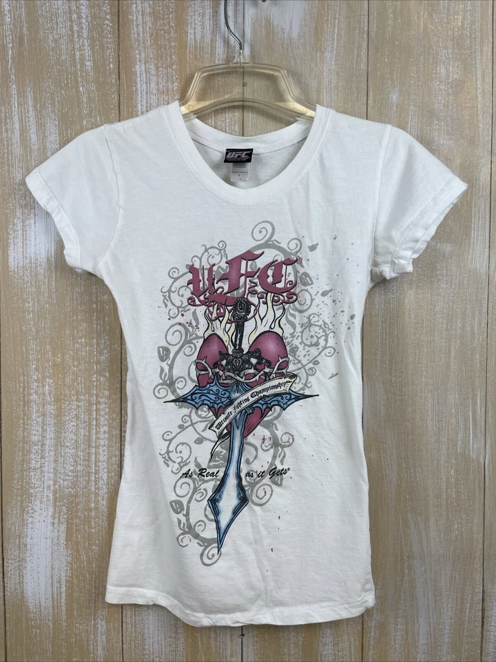 VTG UFC Ultimate Fighting Championship As Real As It Gets T-Shirt Juniors Sz L - Image 1 of 4