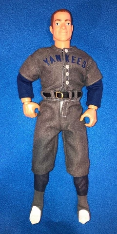New York Yankees Lou Gehrig Action Figure 11.5 inches tall Hasbro 1993 Cover