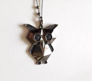 IKITA LONGUE CHAINE EN MÉTAL GRIS AVEC PENDENTIF HIBOU - Picture 1 of 5